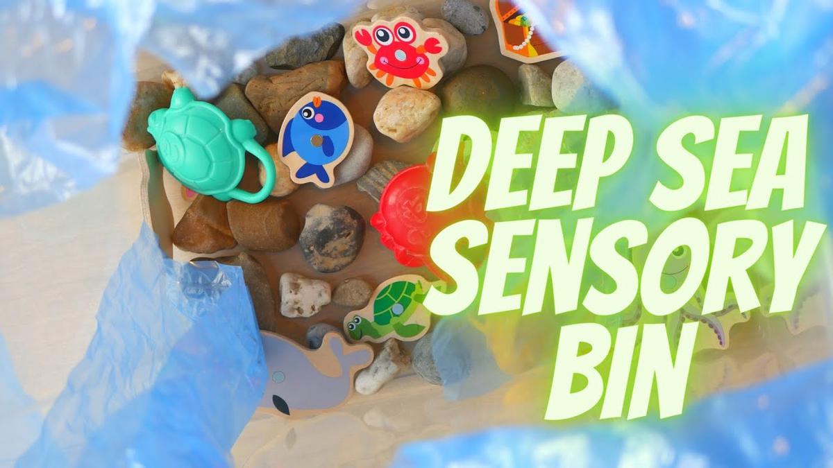 'Video thumbnail for Deep sea sensory bin - Diepzee sensorische bak'