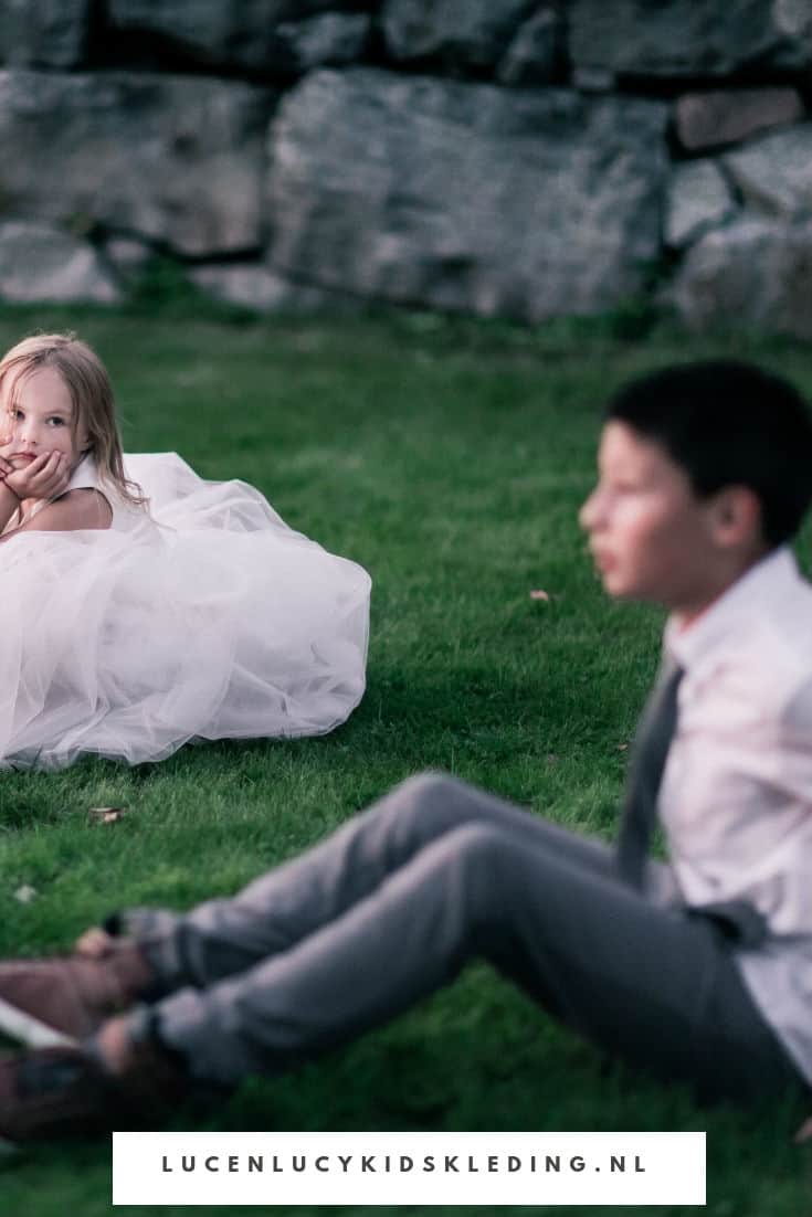 Vestiti per ragazzi e ragazze per la festa di matrimonio