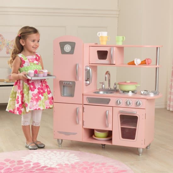 La cocina de juego rosa más linda