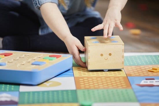 Cubetto programmeerbare robot