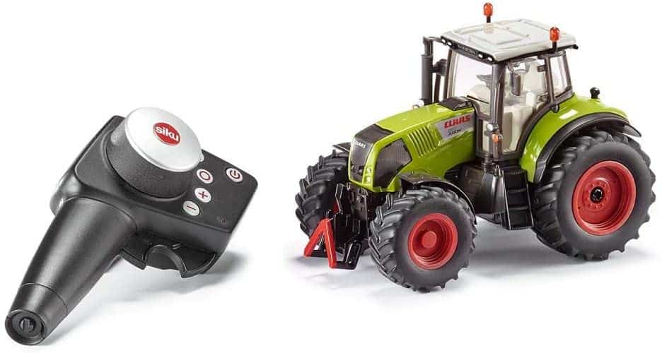 Best RC tractor: SIKU 6882 Control Claas Axion 850