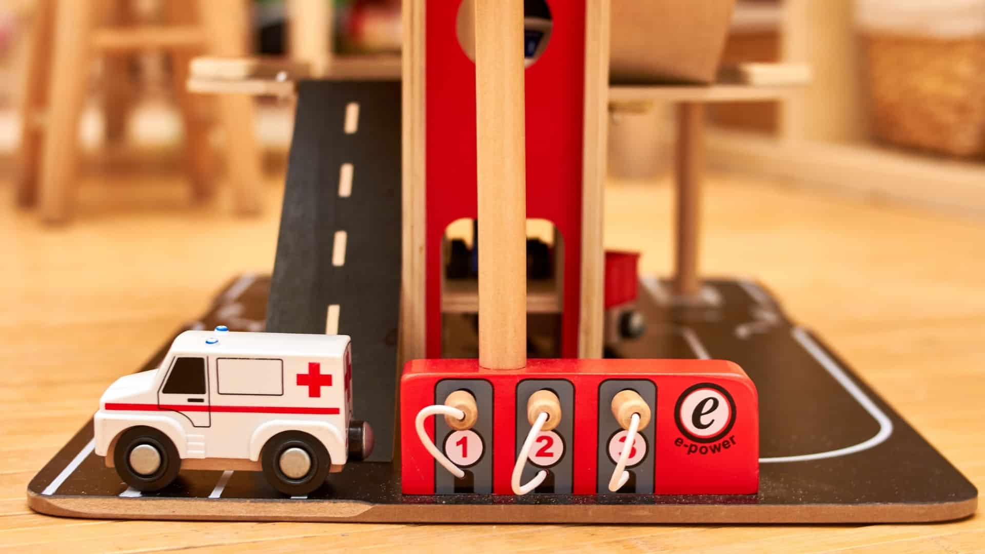 lijden vaak rijkdom 11 beste speelgoed parkeergarage van hout tot elektronisch