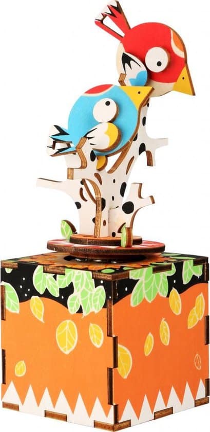 Most beautiful music box with bird: Small Foot Company 3d Vogels