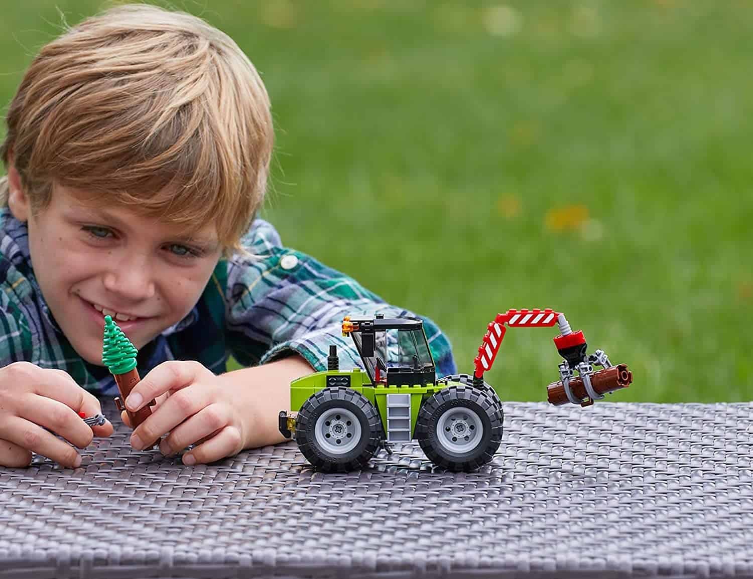 Best Lego tractor: LEGO City Forest Tractor 60181