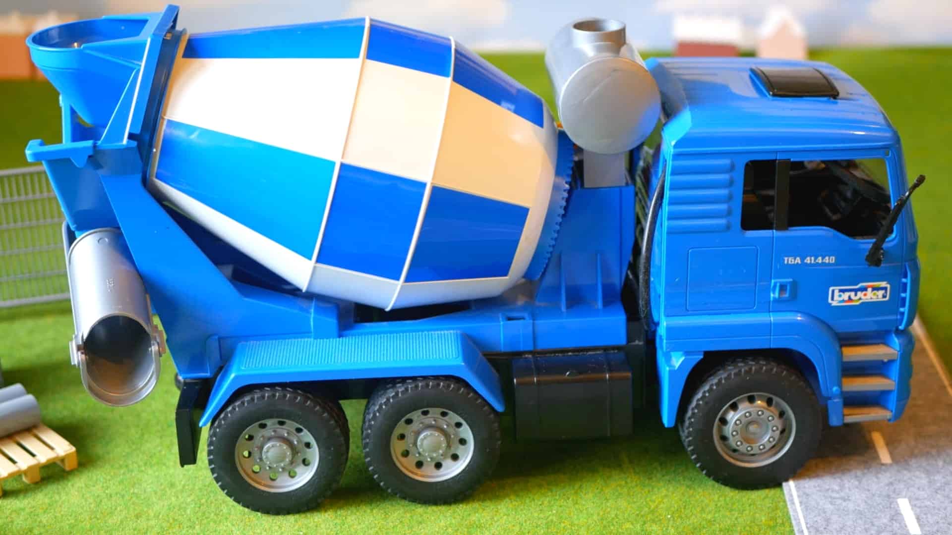 Meilleur camion de ciment: Bruder 02744 MAN Cement Mixer