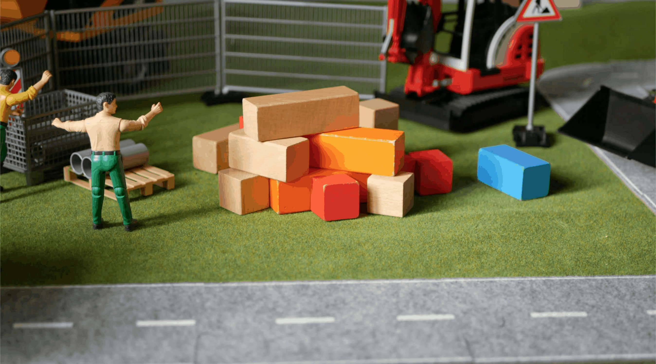 Building blocks as an alternative for playing sand