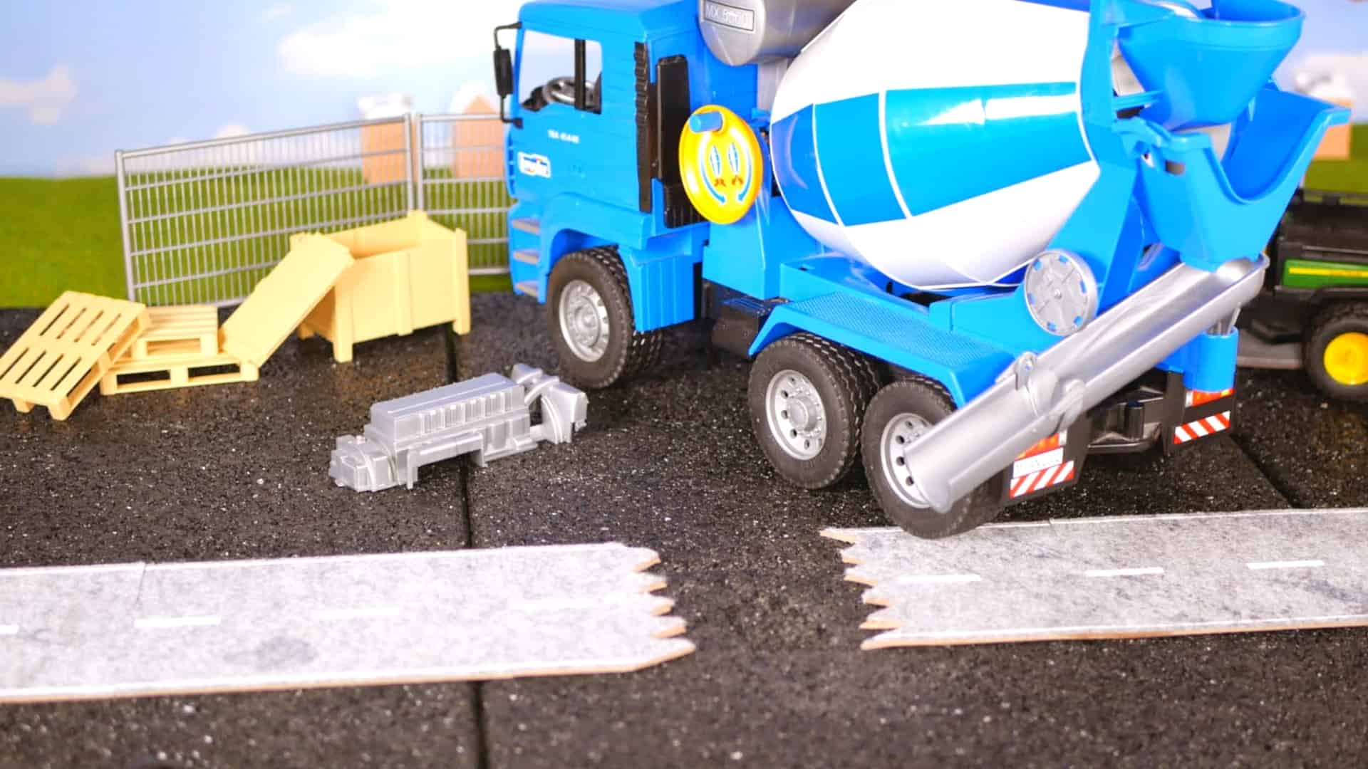 Bruder 02744 MAN Cement Mixer building road