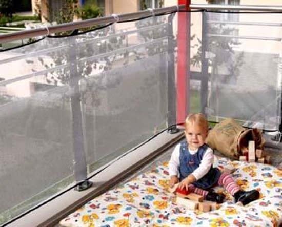 Best (stair) gate for outdoor balcony: Reer Safety net for balcony