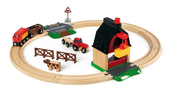 Mejor juego de tren de madera magnética: BRIO Farm 33719