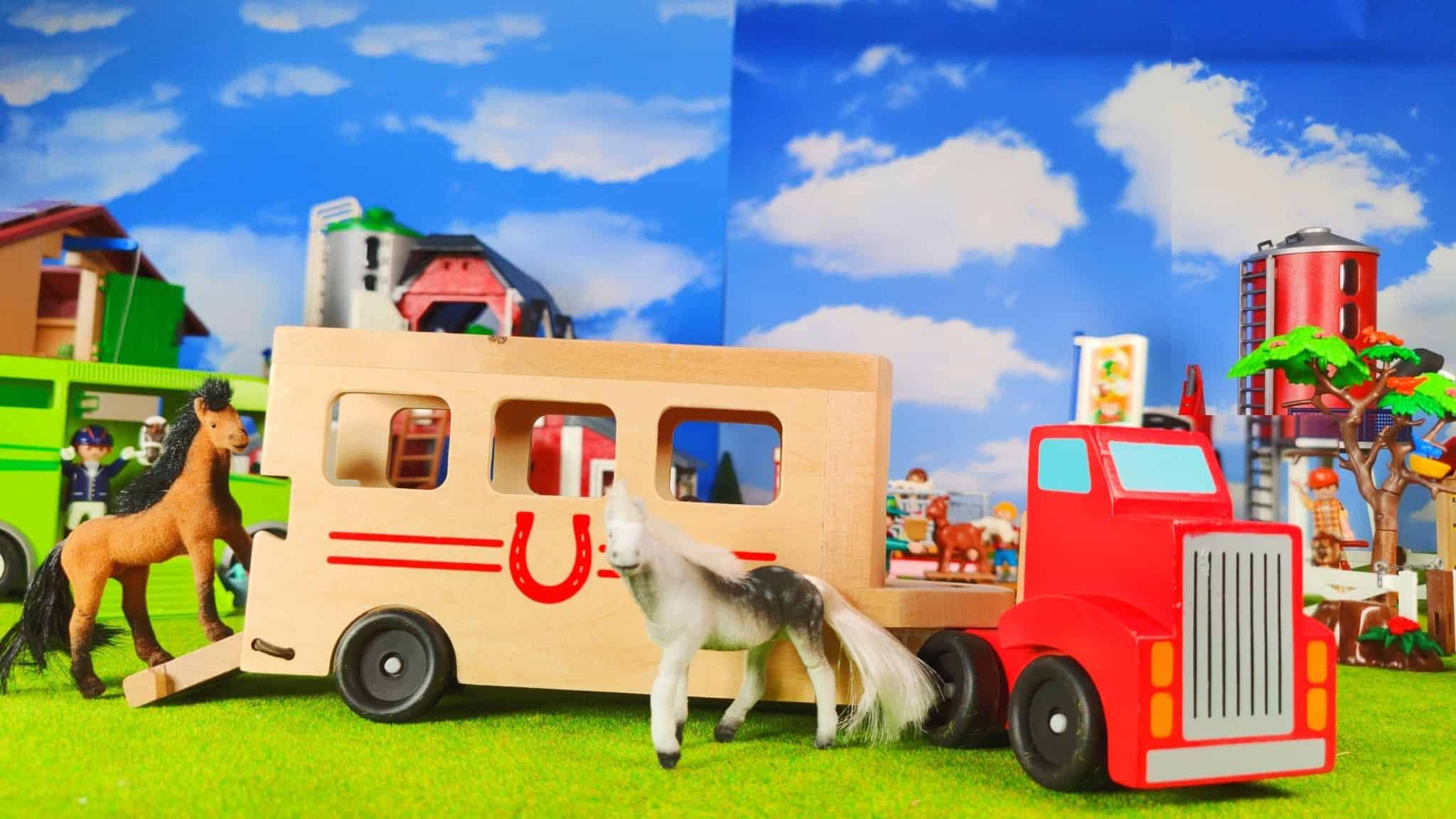 Melissa & Doug Horse Trailer