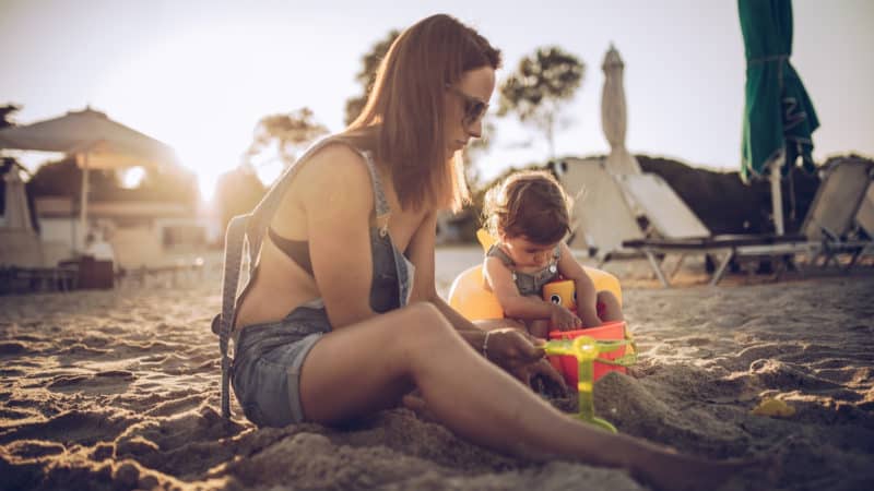 De belles choses à jouer dans le sable