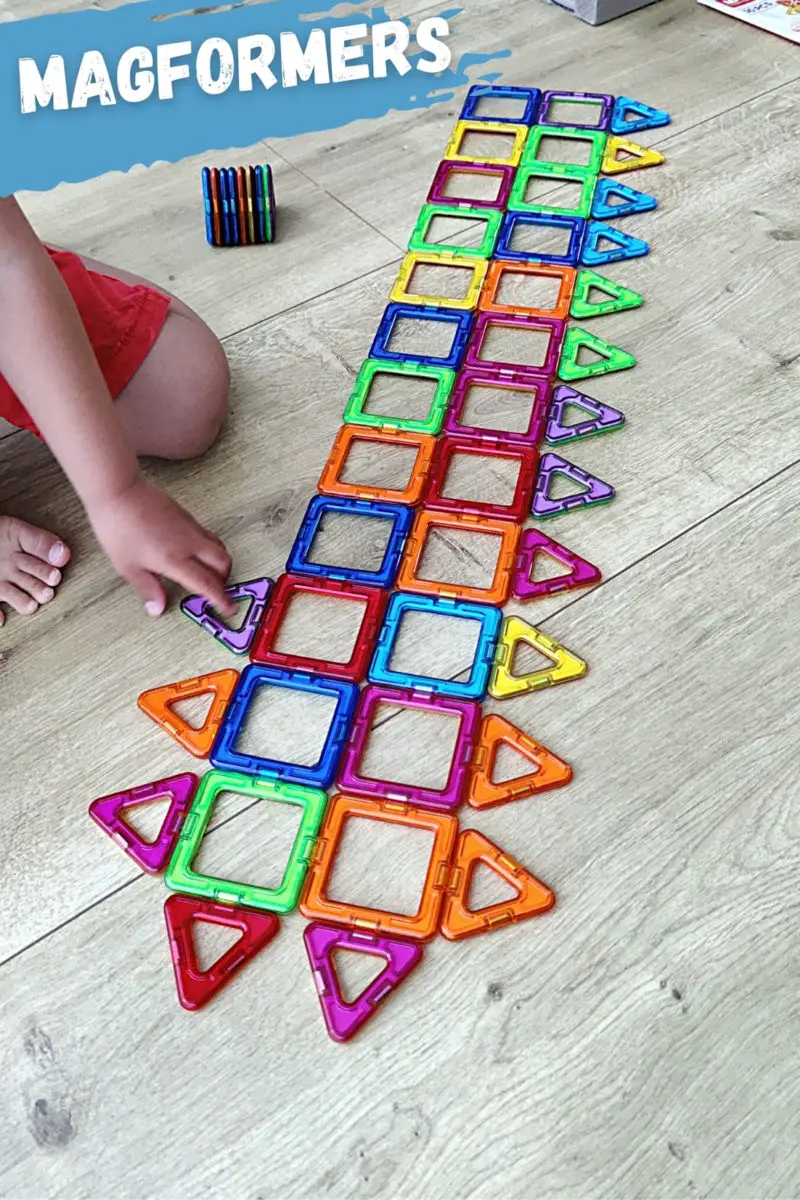 Ce qu'un enfant de trois ans peut faire avec les Magformers