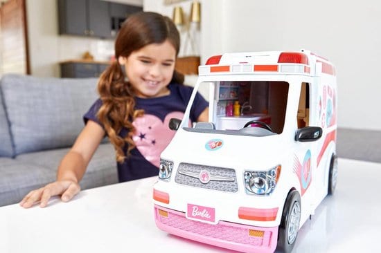 Juguete Barbie- Ambulancia Barbie con niña