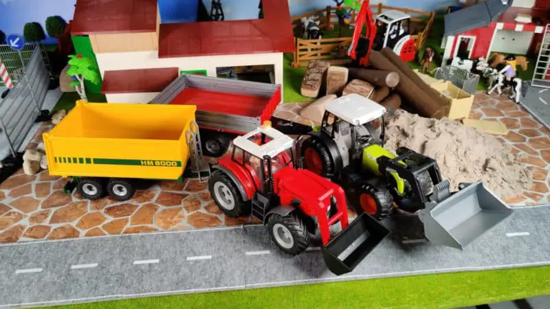 Playmobil vs Bruder tractor size