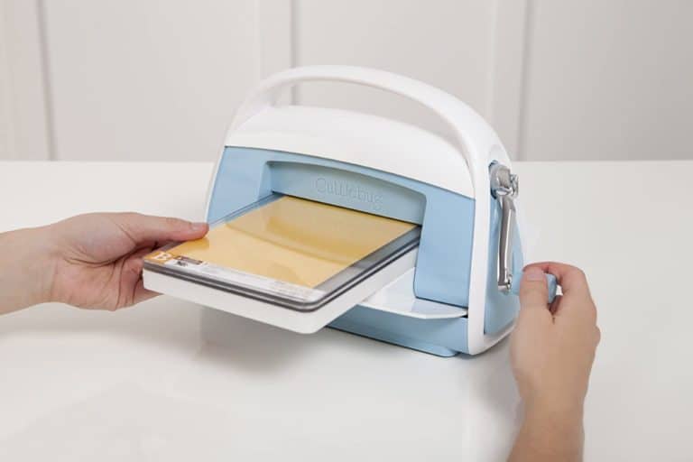 Revisión de la cortadora Cricut Cuttlebug Versátil y práctico