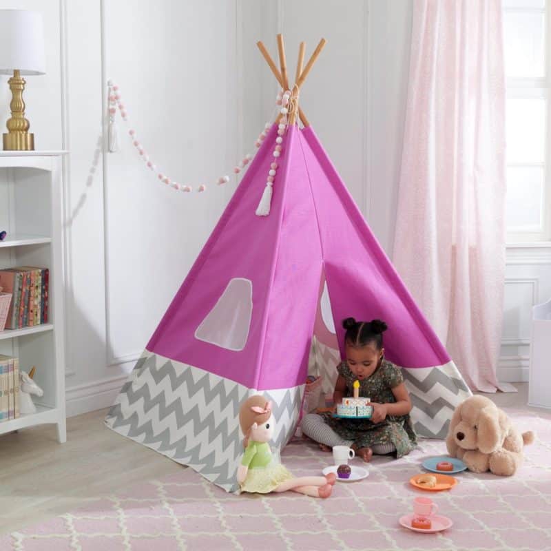 Play tent - KidKraft Tipi Deluxe with girl