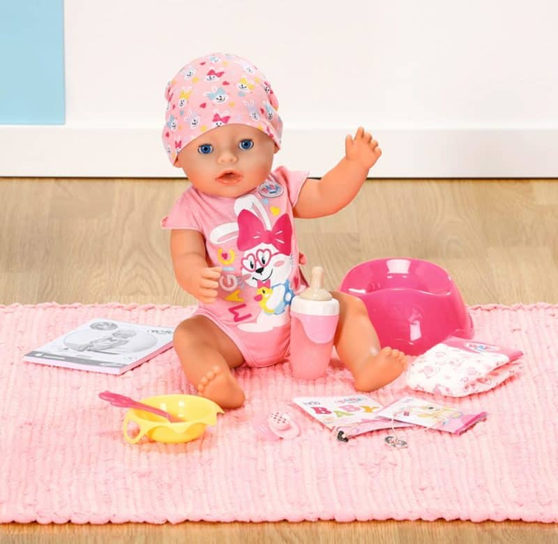 Baby doll con el mejor set de cuidados: Baby Born Magic Girl