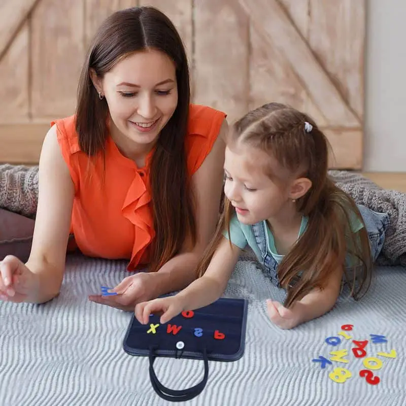 Bestes Montessori-Spielzeug für 3-6 Jahre Busy Bag Board für Feinmotorik