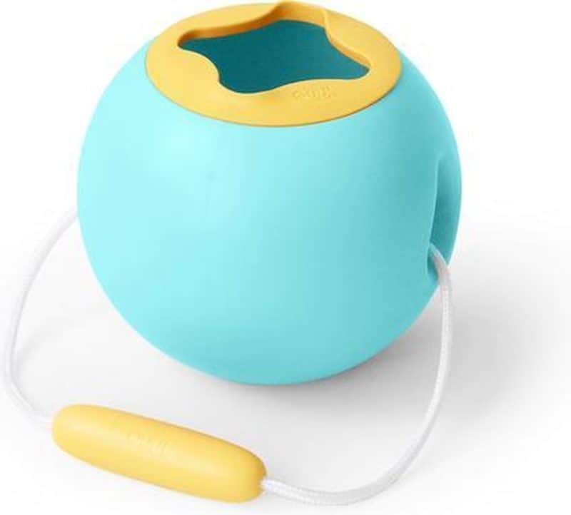 Best beach toys overall- Quut mini ballo beach bucket