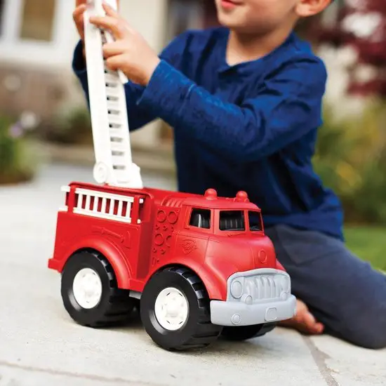 Il miglior camion dei pompieri per bambini da 1 anno: Green Toys Camion dei pompieri con bambino