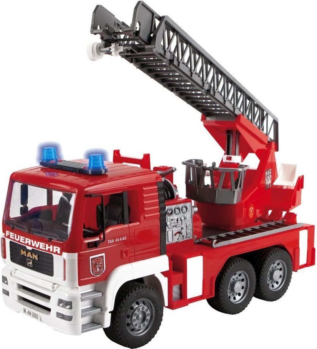 El mejor camión de bomberos en general - Camión de bomberos Bruder MAN con escalera giratoria