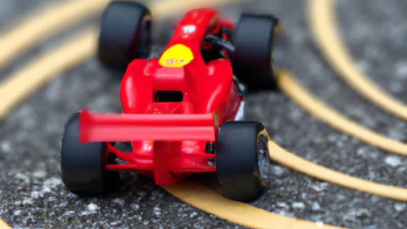 Ferrari F1 speelgoed auto doet donuts